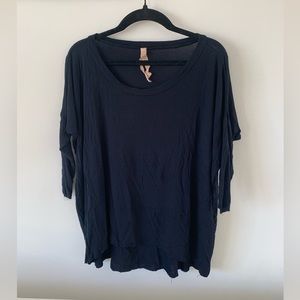 Anthropologie Navy drop shoulder, 3/4 length sleeve, raw hem Shirt, size small